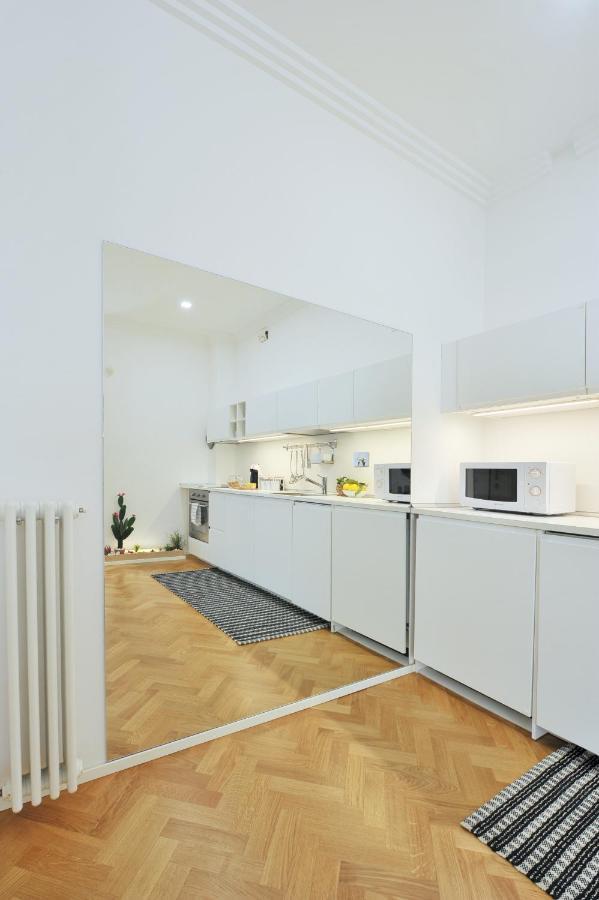 Crispi Modern Flat In The Historic Center Apartamento